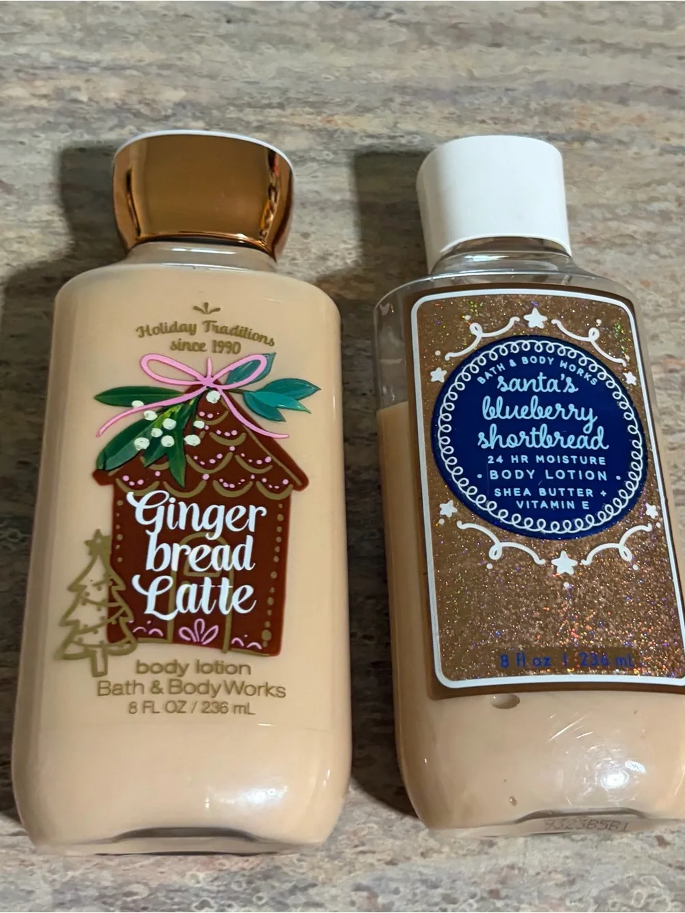 Bath & Body Works Gingerbread Latte & Santa’s Blueberry Shortbread Body lotions